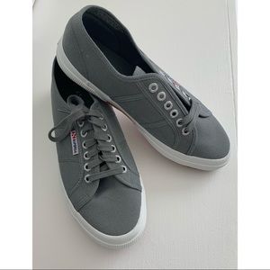 Cute Green-gray Superga’s